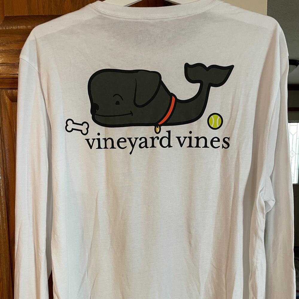 NWT Vineyard Vines Labrador Whale long sleeved t shirt